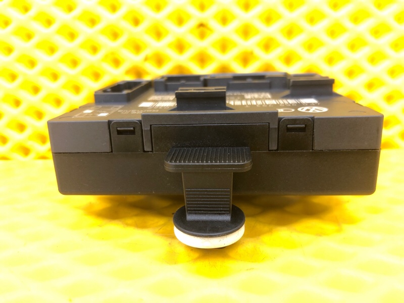 Блок управления двери Audi Q7 2014 4LB