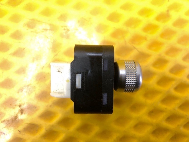 Блок управления зеркалами Audi Q7 2014 4LB