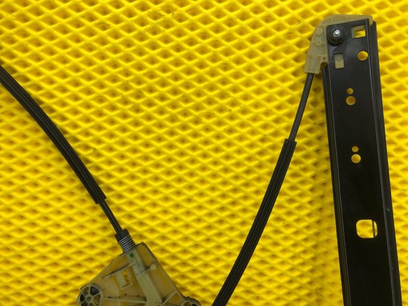 Стеклоподъемник передней правой двери Audi Q7 2014 4LB