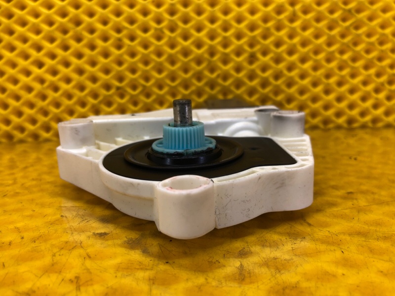 Моторчик стеклоподъемника передней правой двери Audi Q7 2014 4LB