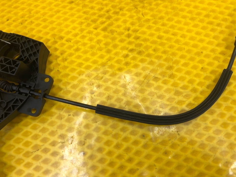 Кронштейн ручки двери передней правой Audi Q7 2014 4LB