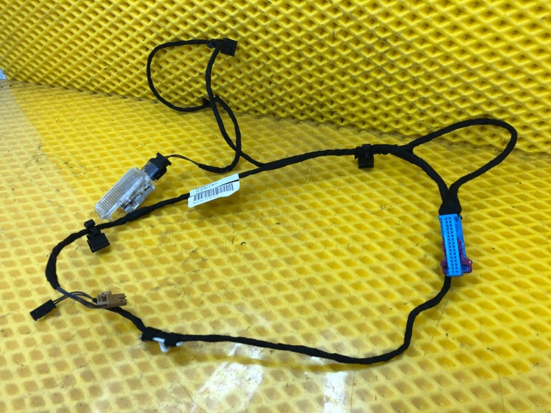 Проводка двери Audi Q7 2014 4LB