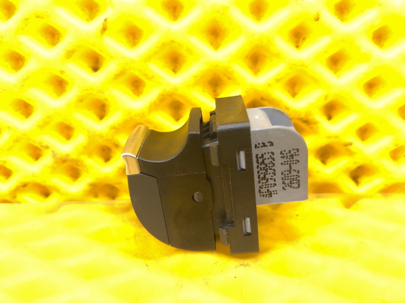 Кнопка стеклоподъемника передней двери Audi Q7 2014 4LB