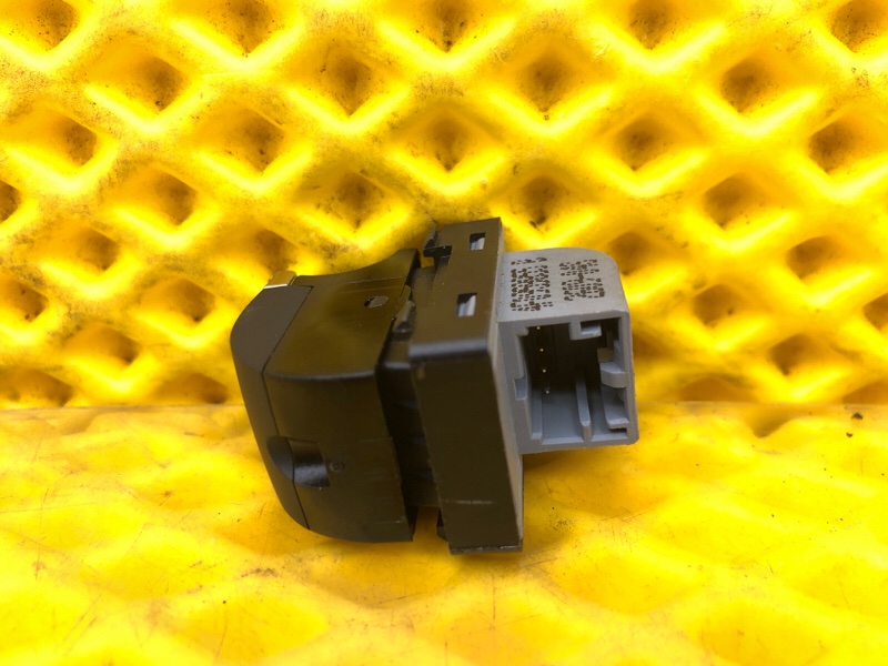 Кнопка стеклоподъемника передней двери Audi Q7 2014 4LB