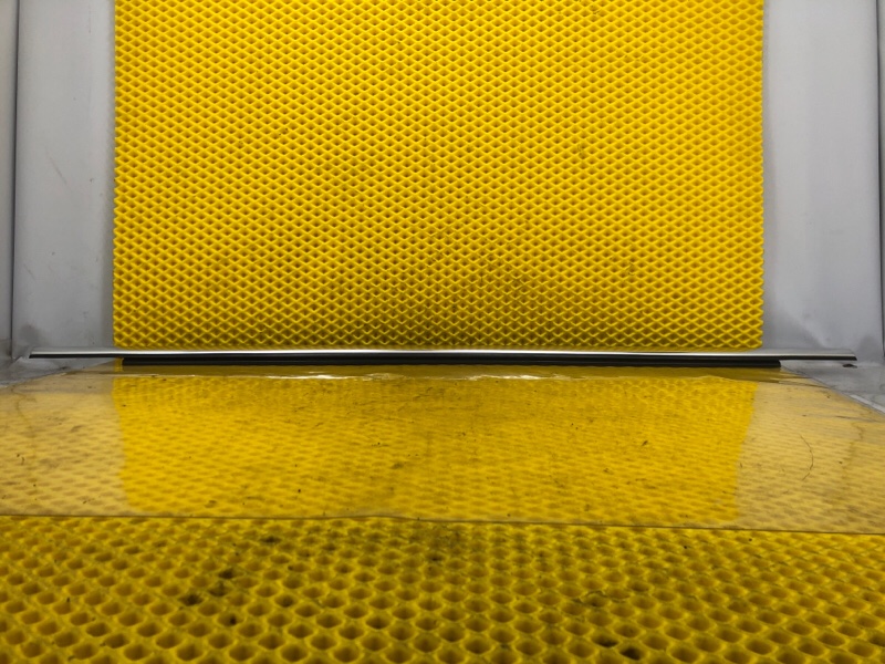 Молдинг стекла задней левой Audi Q7 2014 4LB