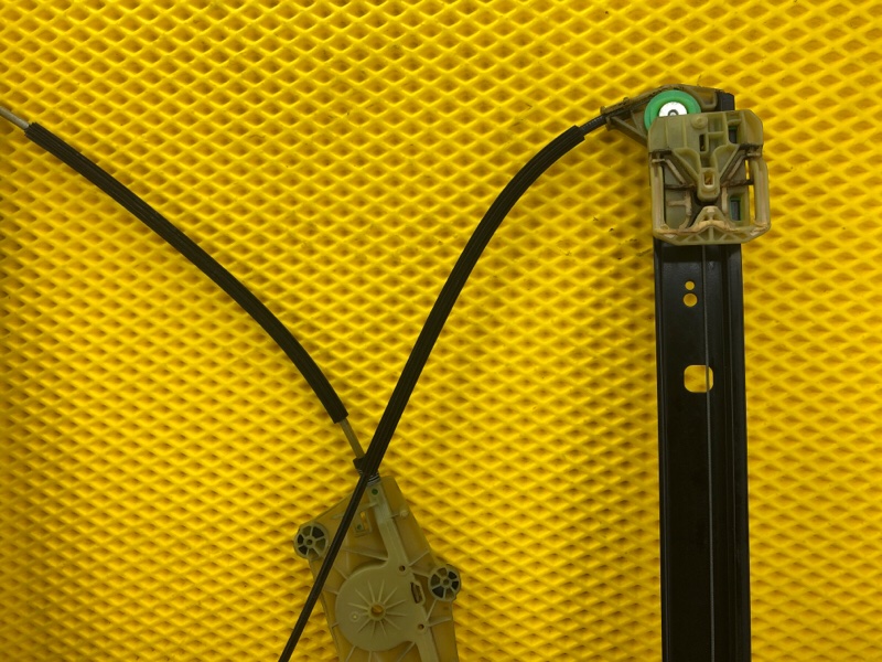 Стеклоподъемник задней левой двери Audi Q7 2014 4LB