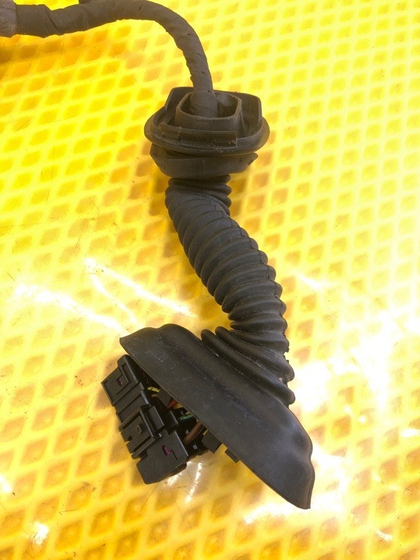 Проводка двери Audi Q7 2014 4LB