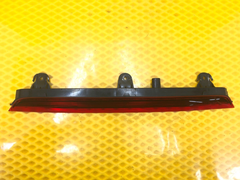 Фонарь дополнительный (стоп-сигнал) Audi Q7 2014 4LB