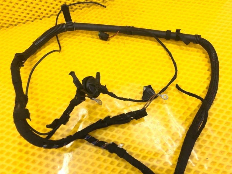 Проводка багажника Audi Q7 2014 4LB