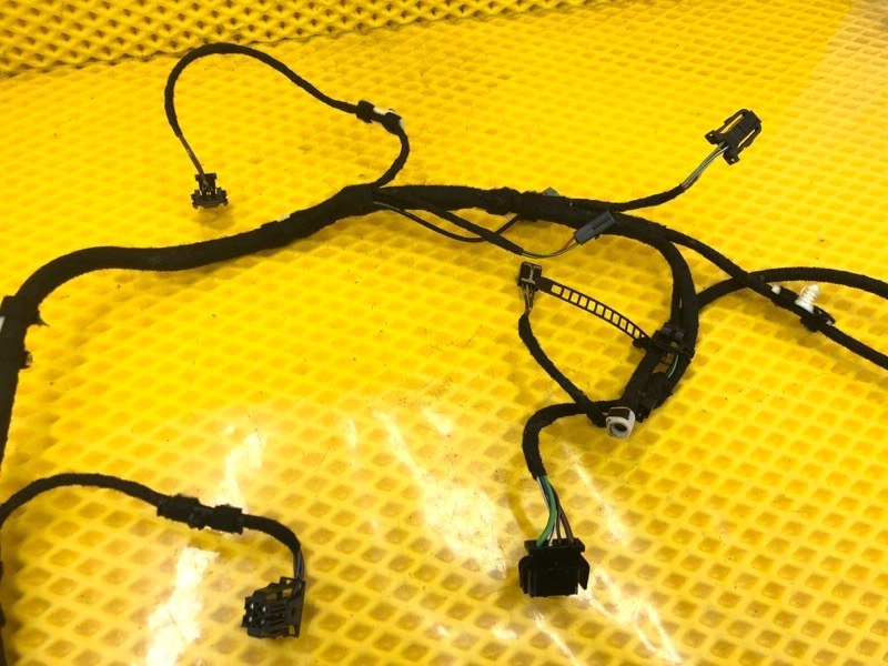 Проводка багажника Audi Q7 2014 4LB