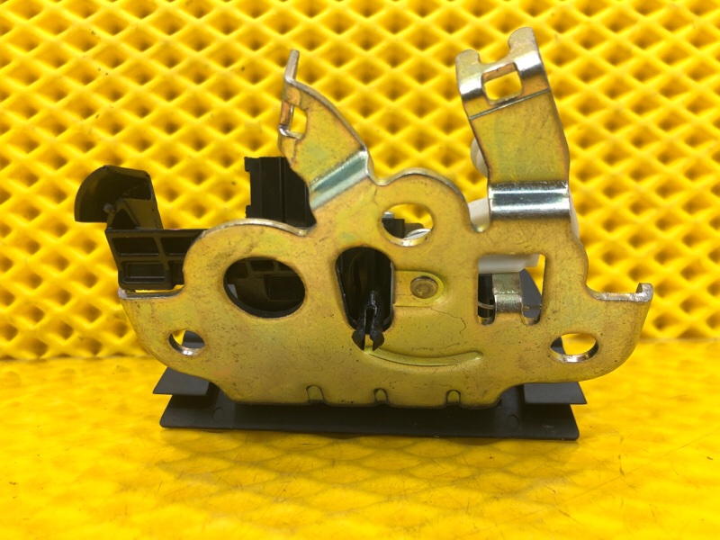 Замок багажника Audi Q7 2014 4LB