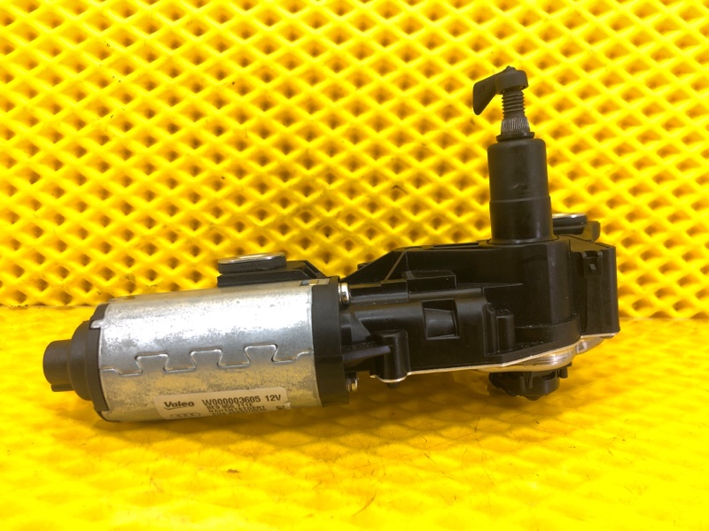 Моторчик стеклоочистителя задний (крышки багажника) Audi Q7 2014 4LB