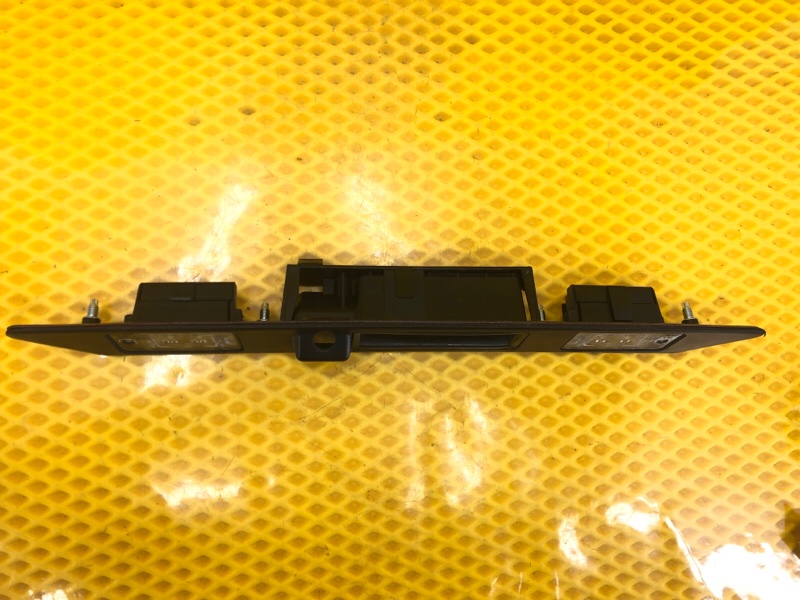 Ручка крышки багажника Audi Q7 2014 4LB