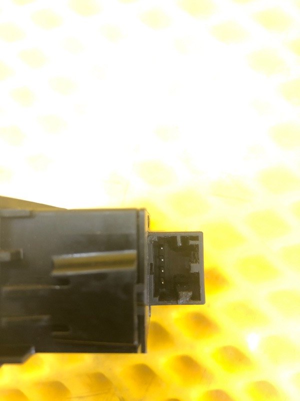 Кнопка открывания багажника Audi Q7 2014 4LB