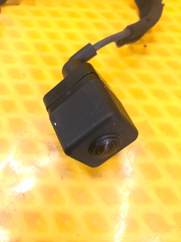 Камера заднего вида Audi Q7 2014 4LB