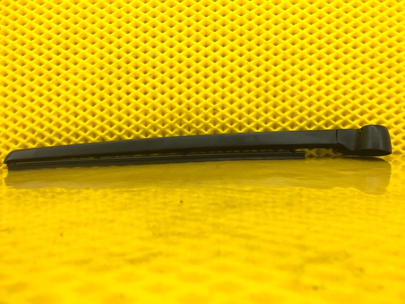 Поводок дворника Audi Q7 2014 4LB