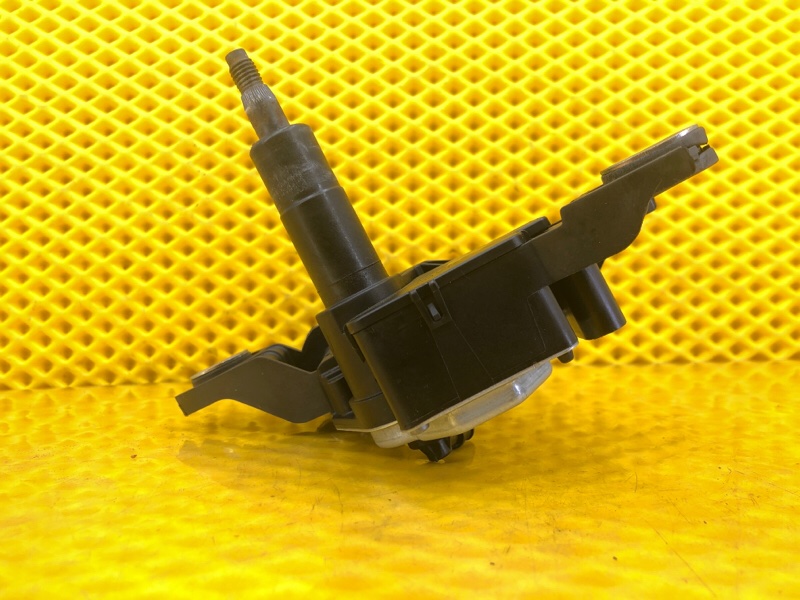 Моторчик стеклоочистителя задний (крышки багажника) Volkswagen Tiguan