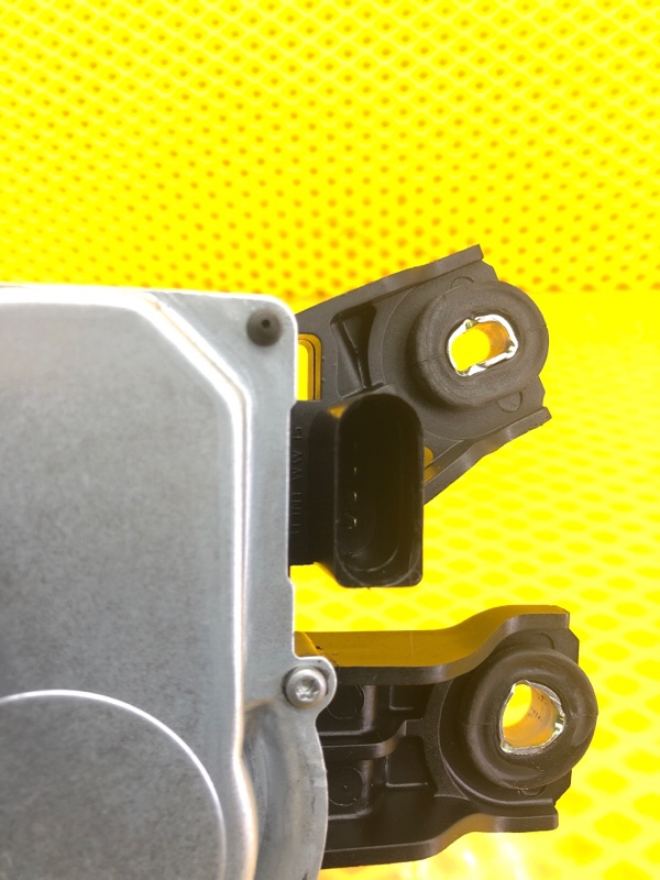 Моторчик стеклоочистителя задний (крышки багажника) Volkswagen Tiguan