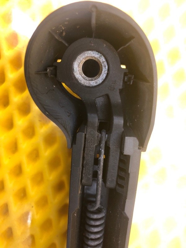 Поводок стеклоочистителя задний Volkswagen Tiguan