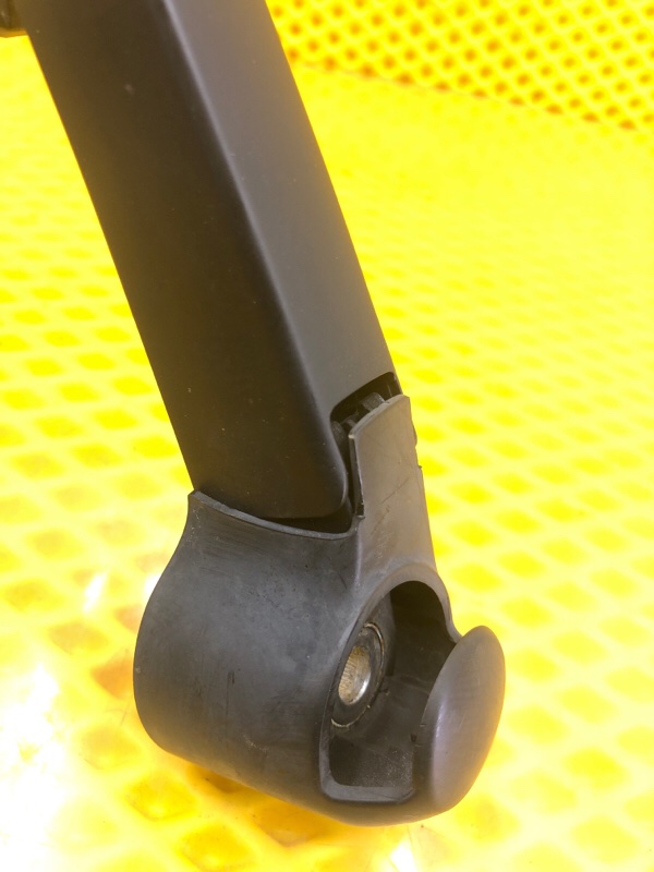 Поводок стеклоочистителя задний Volkswagen Tiguan