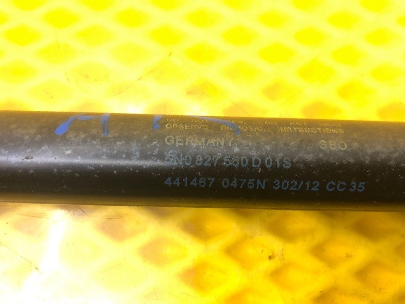 Амортизатор двери багажника Volkswagen Tiguan