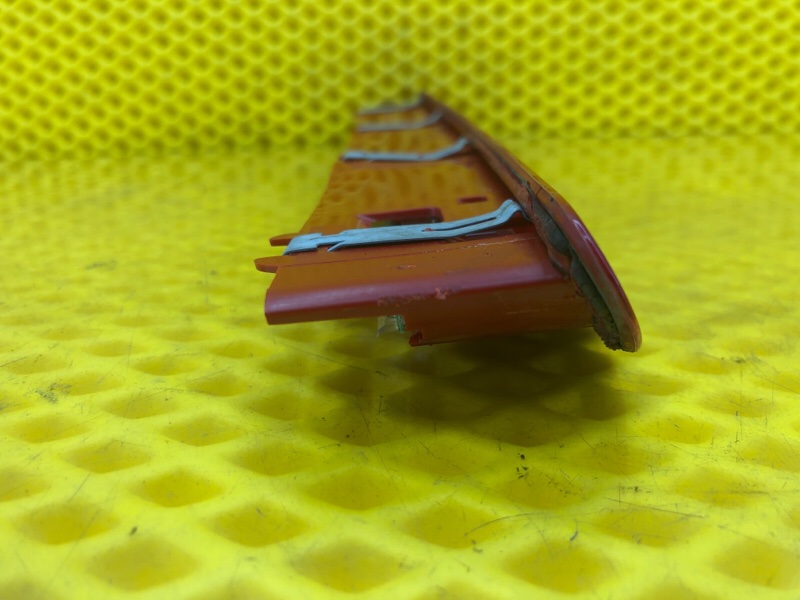 Фонарь дополнительный (стоп-сигнал) Volkswagen Tiguan