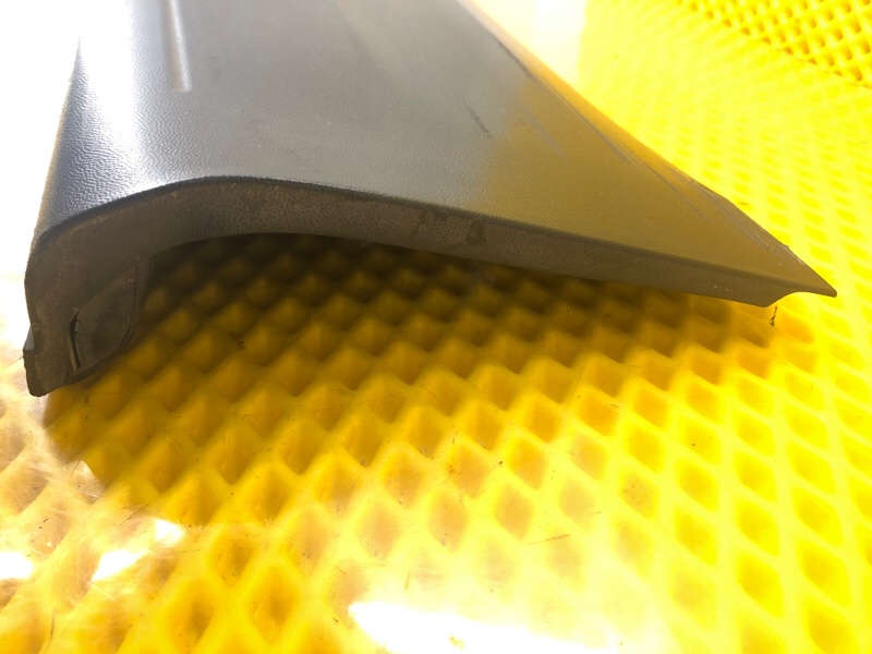 Накладка двери Volkswagen Tiguan