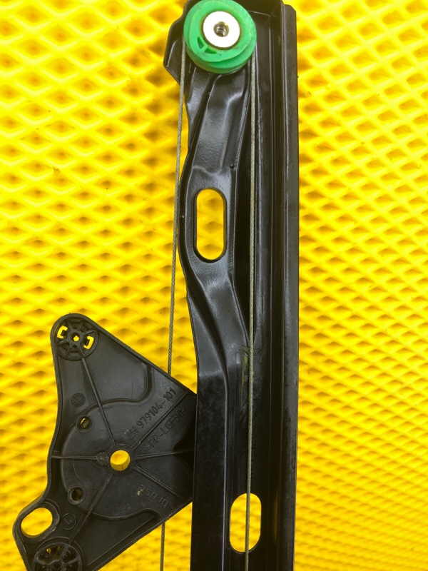 Стеклоподъемник задней левый (трапеция) Volkswagen Tiguan