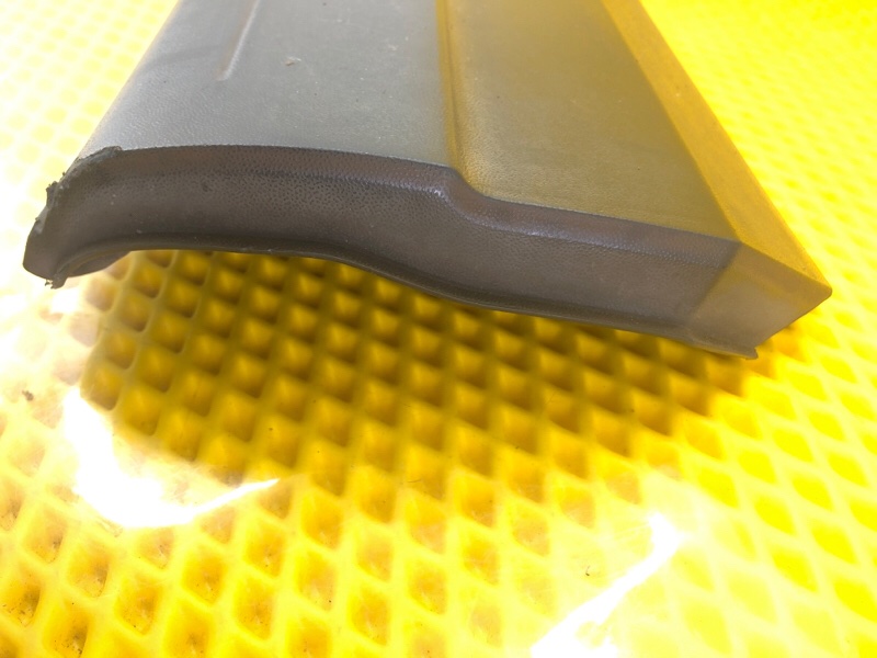 Накладка двери задней правой Volkswagen Tiguan