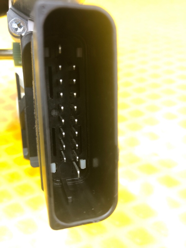 Моторчик стеклоподъемника задней правой двери Volkswagen Tiguan