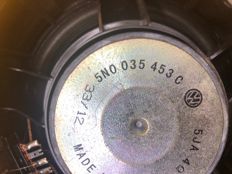 Динамик двери задней Volkswagen Tiguan