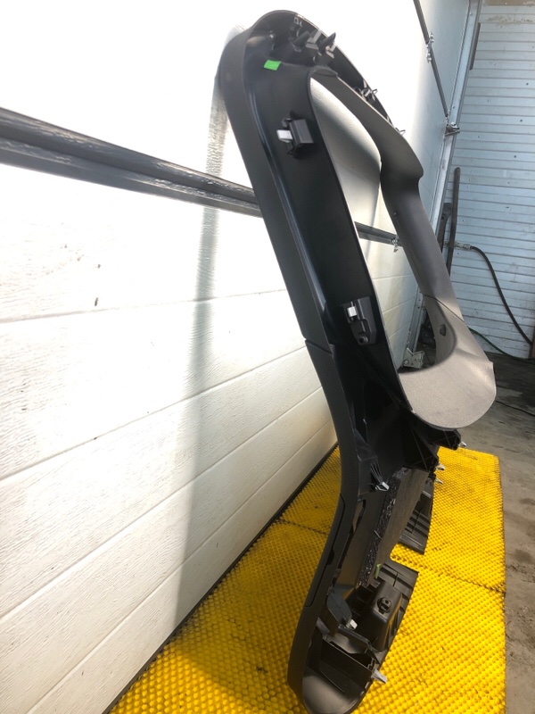 Обшивка крышки багажника Volkswagen Tiguan