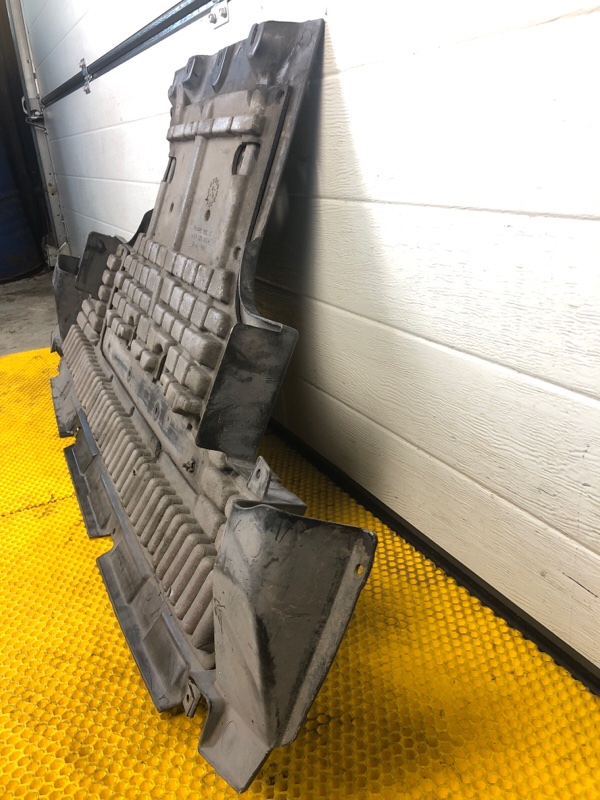 Защита двигателя Audi Q7 2014 4LB