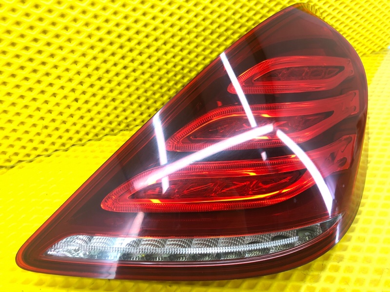 Фонарь задний правый Mercedes-Benz S-Class 2014 W222