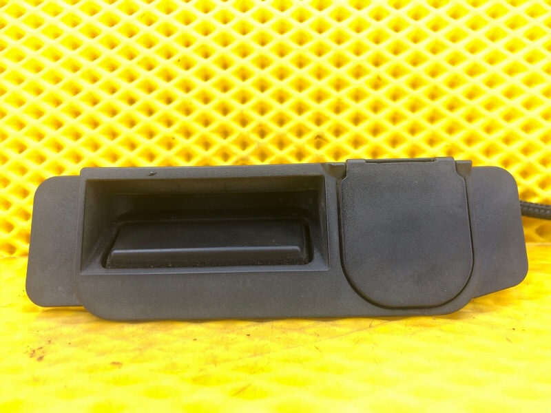 Ручка крышки багажника Mercedes-Benz S-Class 2014 W222