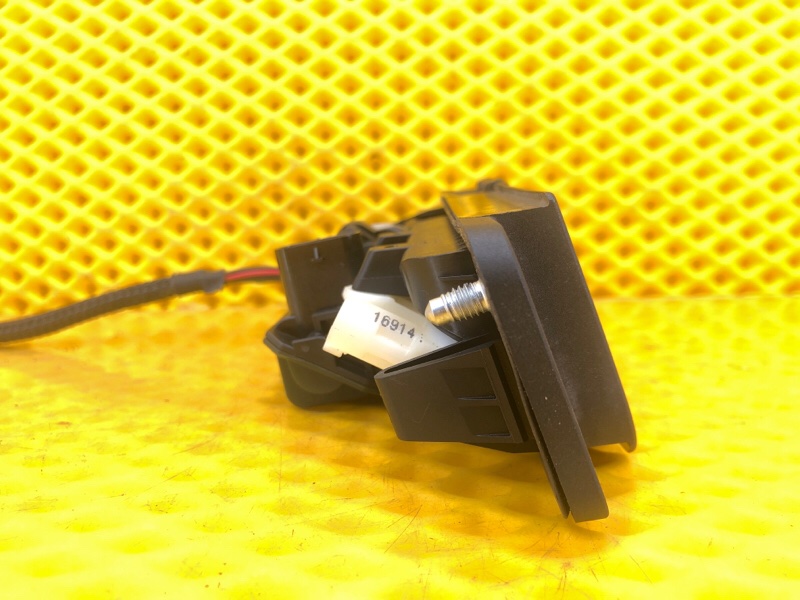 Ручка крышки багажника Mercedes-Benz S-Class 2014 W222