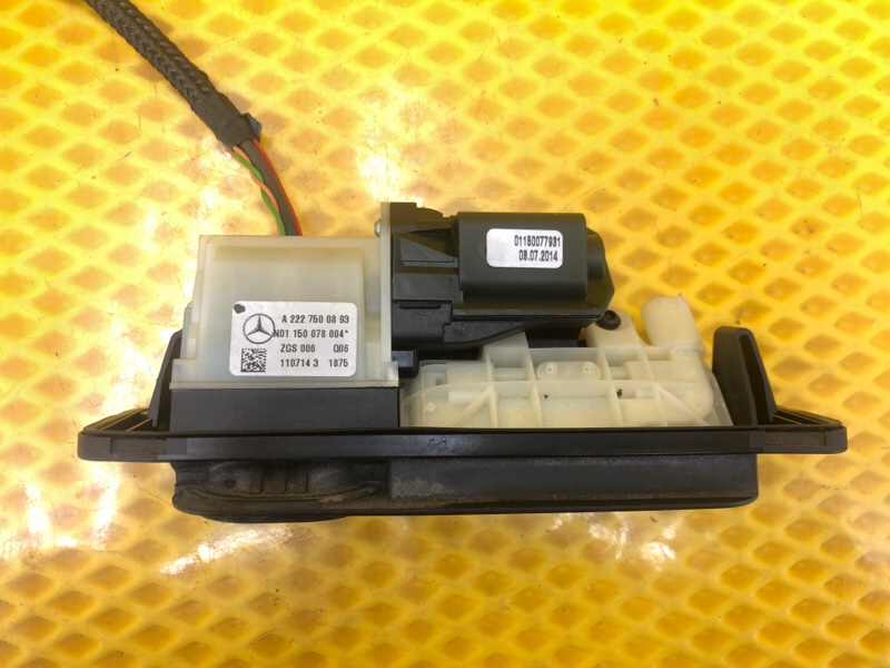 Ручка крышки багажника Mercedes-Benz S-Class 2014 W222