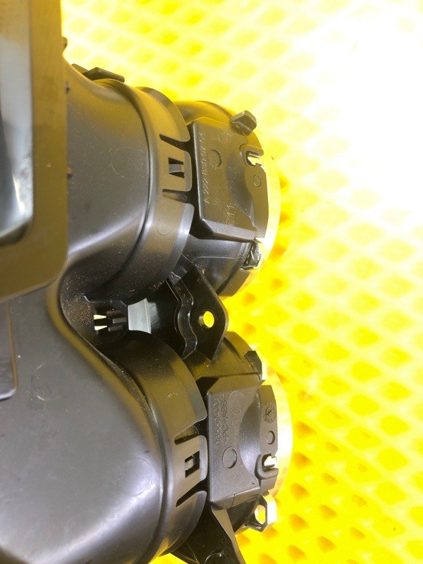 Дефлектор воздуховода центральный Mercedes-Benz S-Class 2014 W222