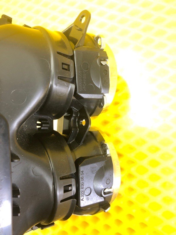 Дефлектор воздуховода центральный Mercedes-Benz S-Class 2014 W222