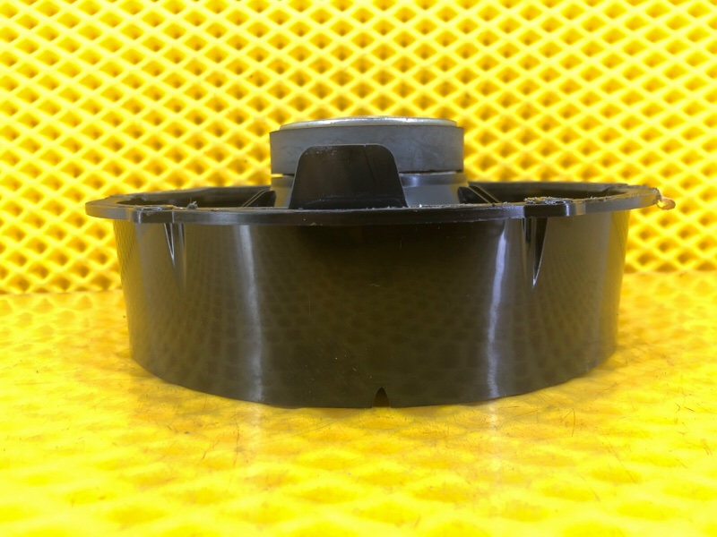 Динамик двери передней Volkswagen Tiguan