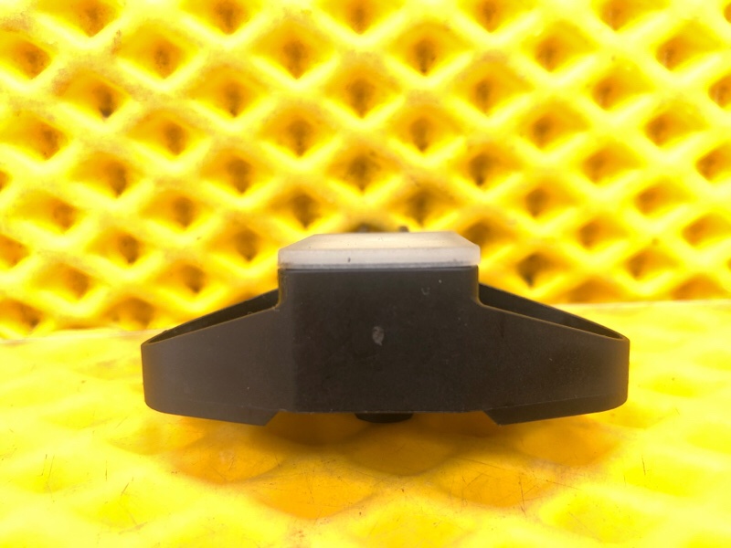 Датчик удара двери Volkswagen Tiguan