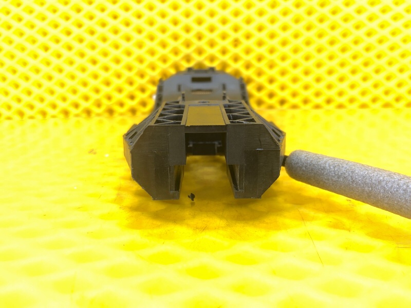 Кронштейн ручки двери передней левой Volkswagen Tiguan