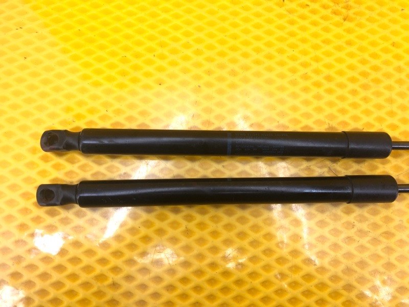 Амортизатор крышки багажника Audi Q7 2014 4LB