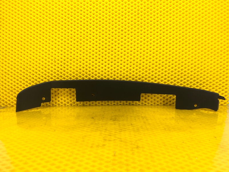 Уплотнитель двери передней левой Mercedes-Benz S-Class 2014 W222