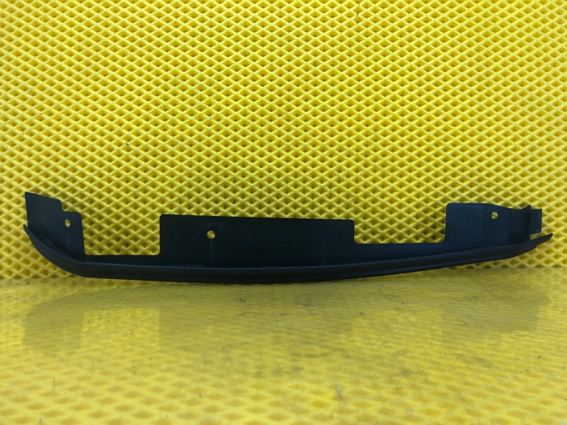 Уплотнитель двери передней левой Mercedes-Benz S-Class 2014 W222