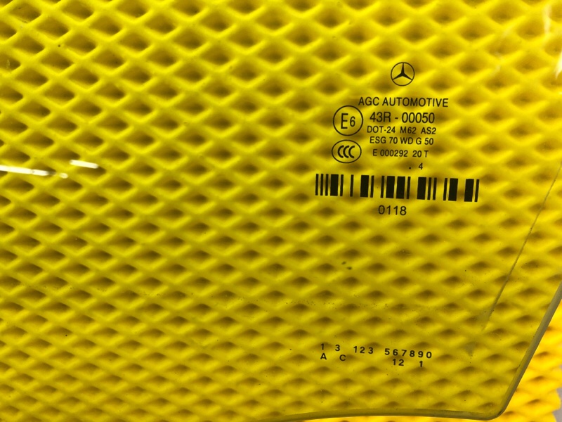 Стекло двери Mercedes-Benz S-Class 2014 W222