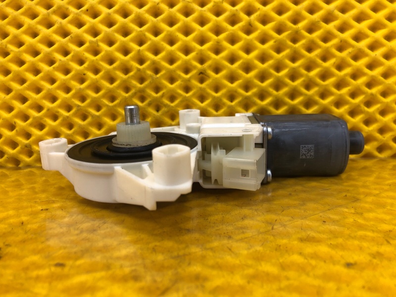 Моторчик стеклоподъемника Mercedes-Benz S-Class 2014 W222