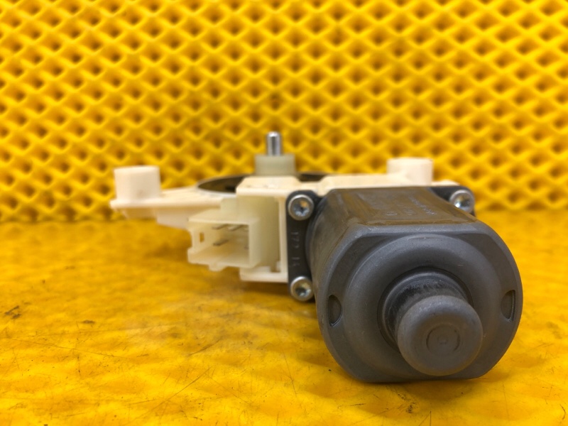 Моторчик стеклоподъемника Mercedes-Benz S-Class 2014 W222