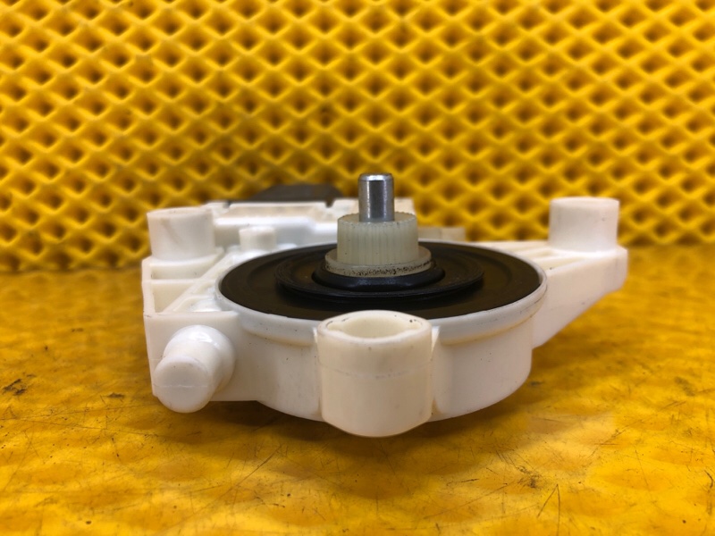 Моторчик стеклоподъемника Mercedes-Benz S-Class 2014 W222