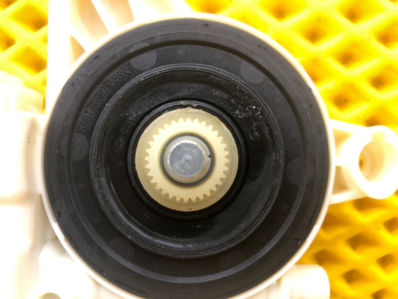 Моторчик стеклоподъемника Mercedes-Benz S-Class 2014 W222